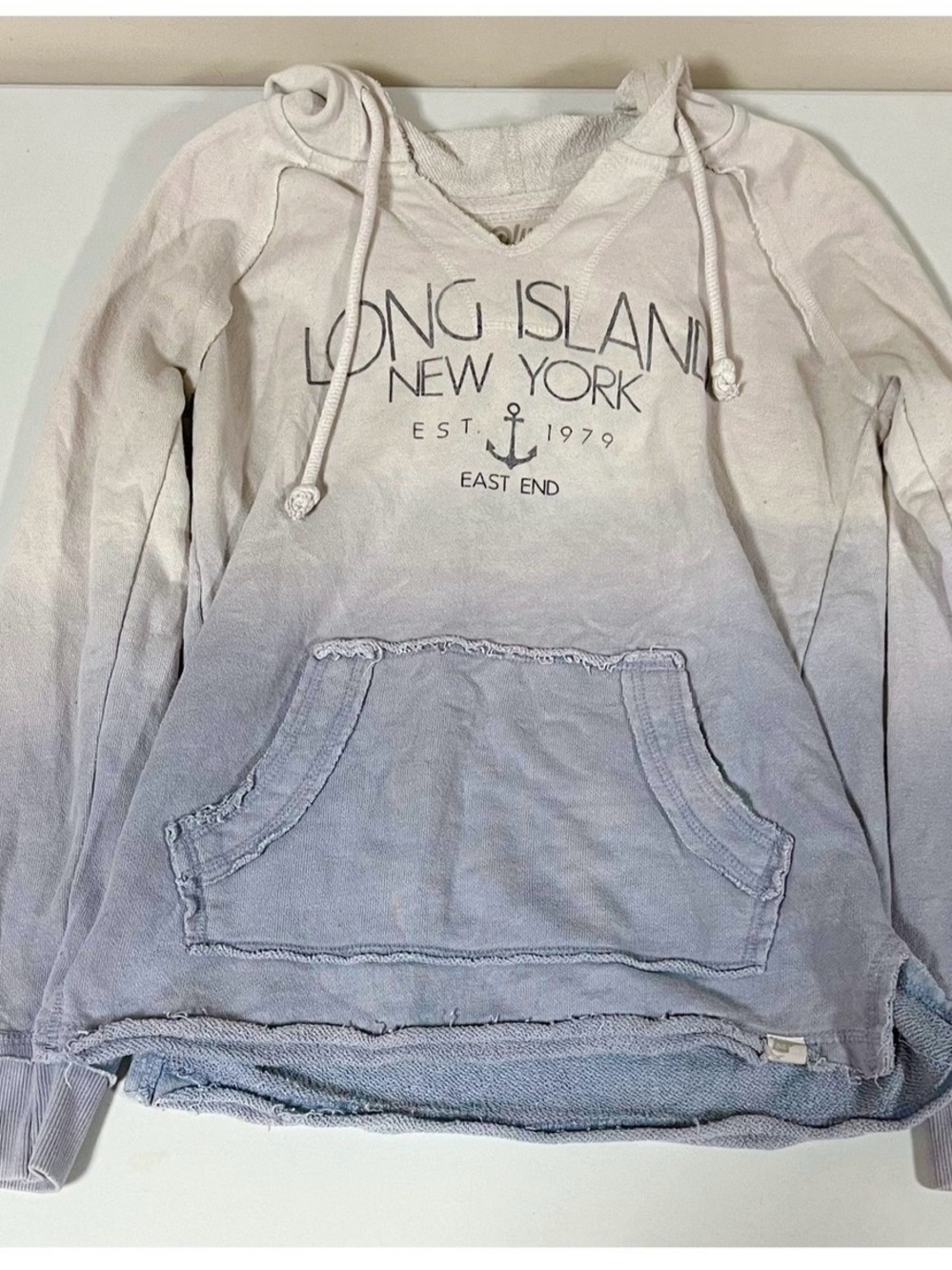 Gray Blue Ombré ‘Long Island New York’ Pullover Sweater Sweatshirt Hoodie Size S
